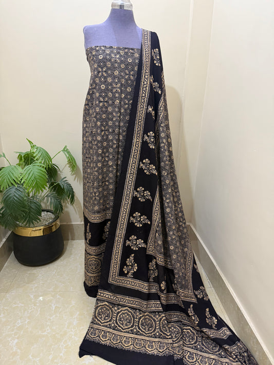 2 piece (Golden chapa) pure Ajrak print